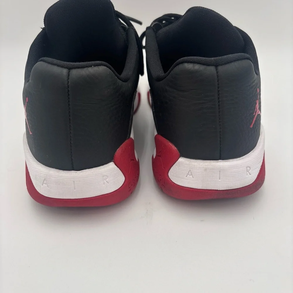Jordan Black‎ and Red Athletic Shoes